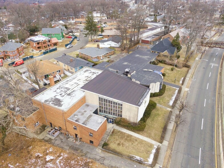 More Photos Of 311 Central Park Ave, Yonkers Specialty For Sale