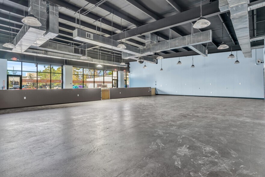 More Photos Of 26131 Kuykendahl Rd, Tomball Storefront For Lease