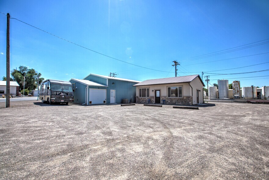 Primary Photo Of 151 Highway 30, Kimberly Self Storage For Lease