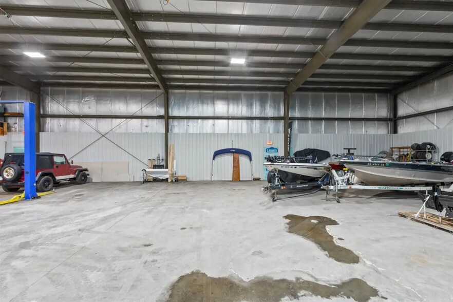 More Photos Of 3625 Patch St, Stevens Point Warehouse For Sale