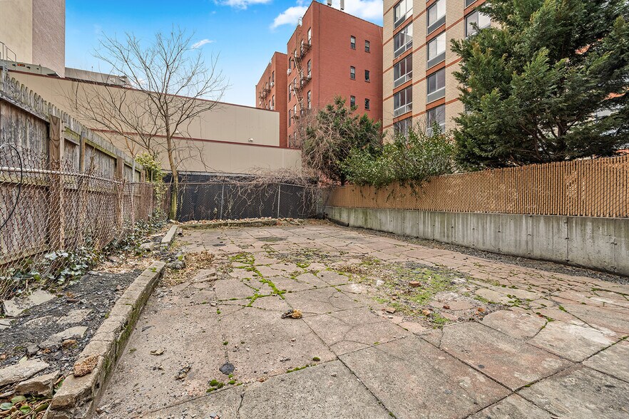 More Photos Of 502 E 118th St, New York Apartments For Sale
