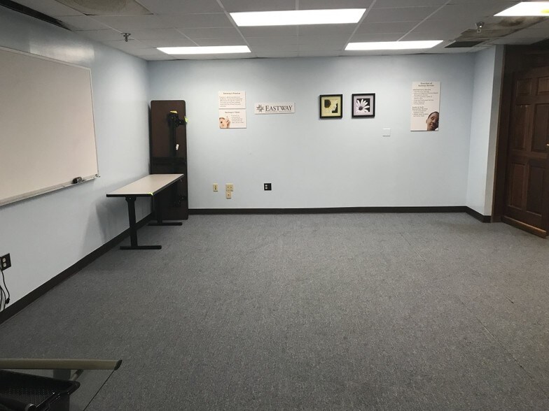 More Photos Of 131 N Hedges St, Dayton Warehouse For Sale