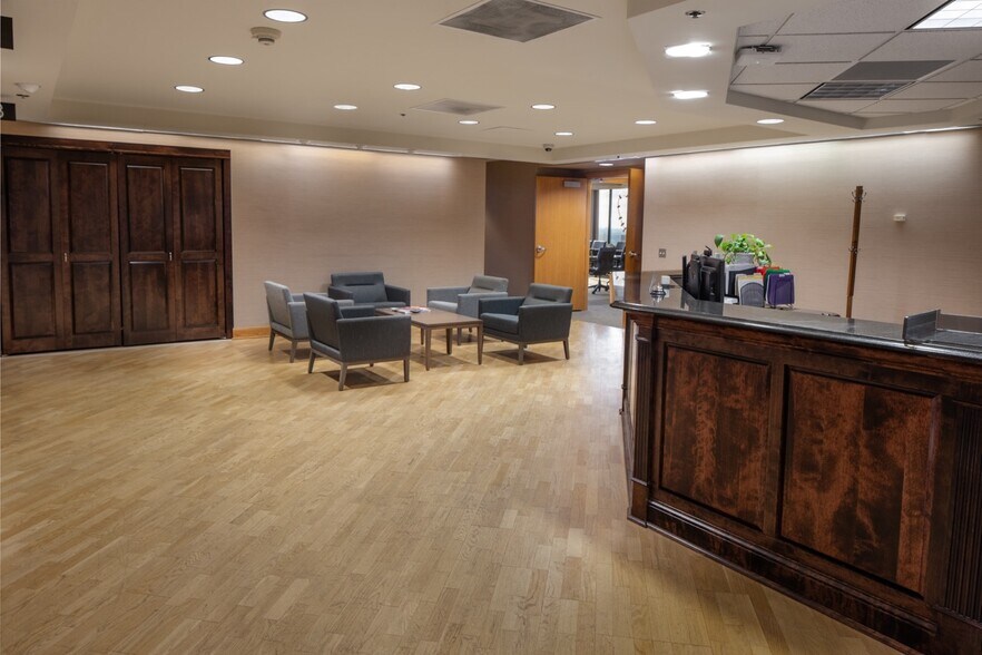 More Photos Of 201 5th St N, Fargo Hotel For Lease