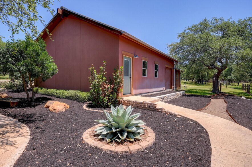 More Photos Of 15425 Fitzhugh Rd, Dripping Springs Land For Sale