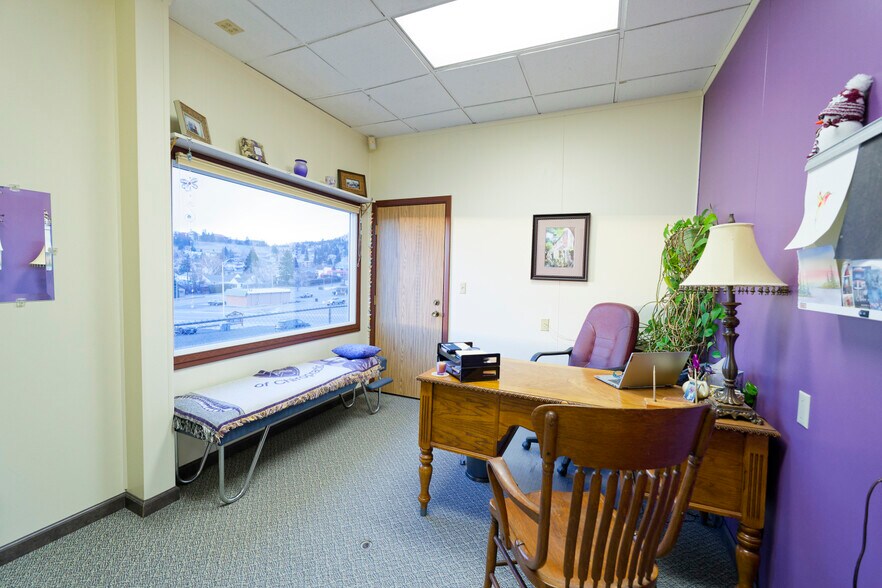 More Photos Of 800 W Platinum St, Butte Medical For Sale