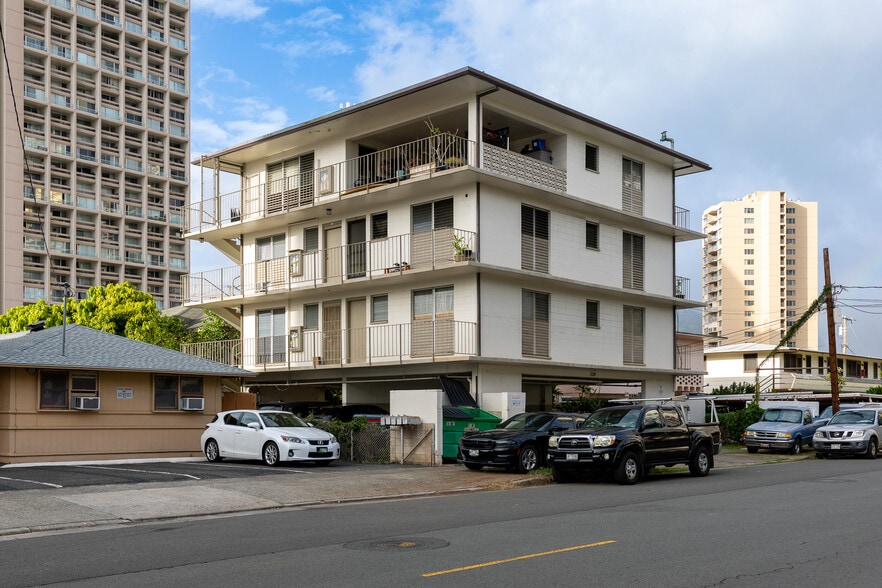 More Photos Of 534 Kamoku St, Honolulu Apartments For Sale