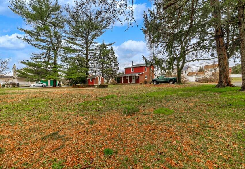 More Photos Of 90 Peters Ln, Blackwood Specialty For Sale