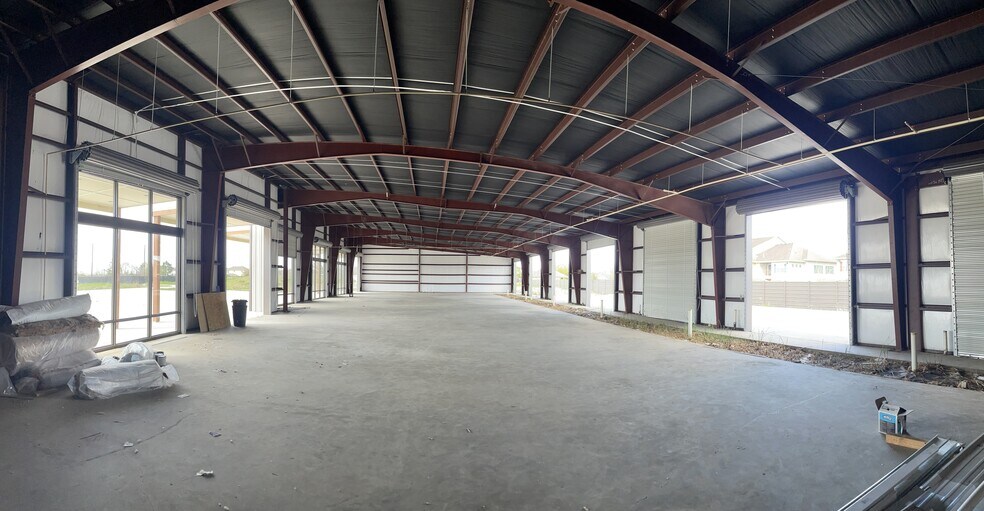 More Photos Of 6205 S Sam Houston Pky E, Houston Flex For Lease