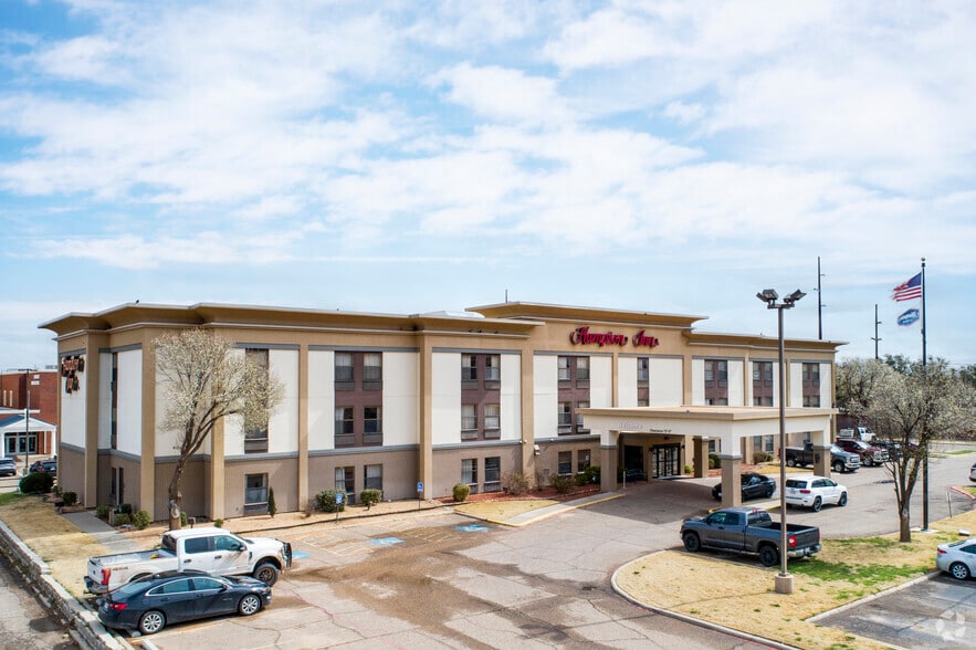 Primary Photo Of 4003 S Loop 289, Lubbock Hotel For Sale