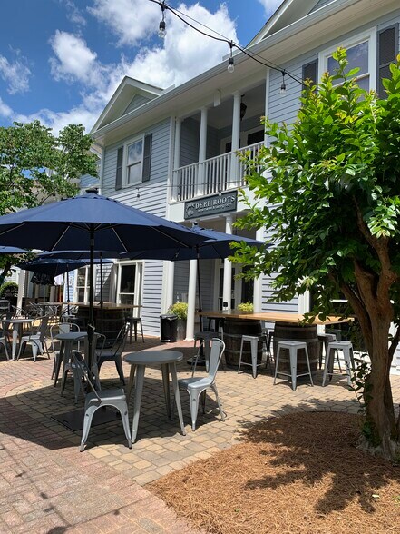 More Photos Of 1055 Canton St, Roswell Storefront Retail Office For Lease