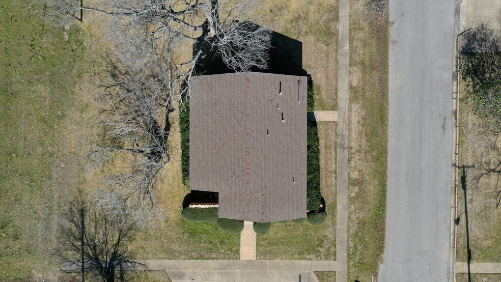 More Photos Of 500 W Nash St, Terrell Medical For Sale