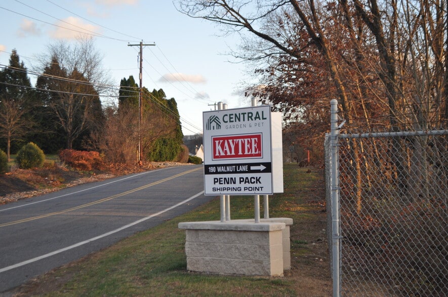 More Photos Of 190 Walnut Ln, Pottsville Warehouse For Sale