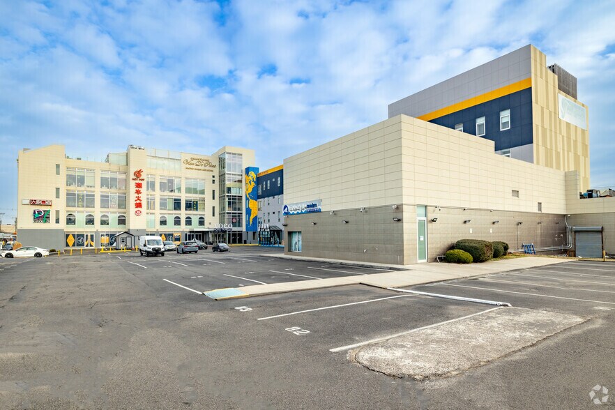 Primary Photo Of 20-07 127th St, College Point Hotel For Lease