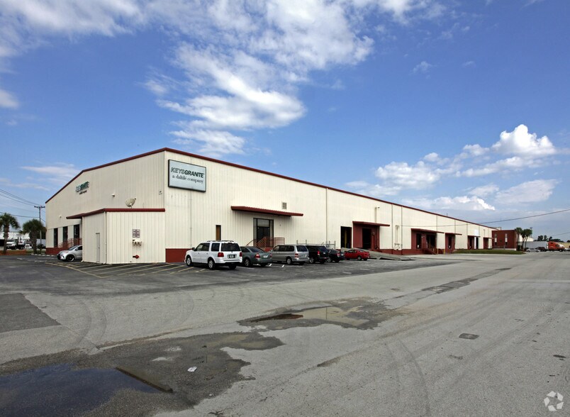 More Photos Of 2515 Shader Rd, Orlando Unknown For Lease