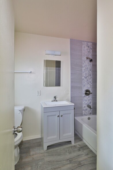 More Photos Of 485 E Washington Blvd, Pasadena Apartments For Sale