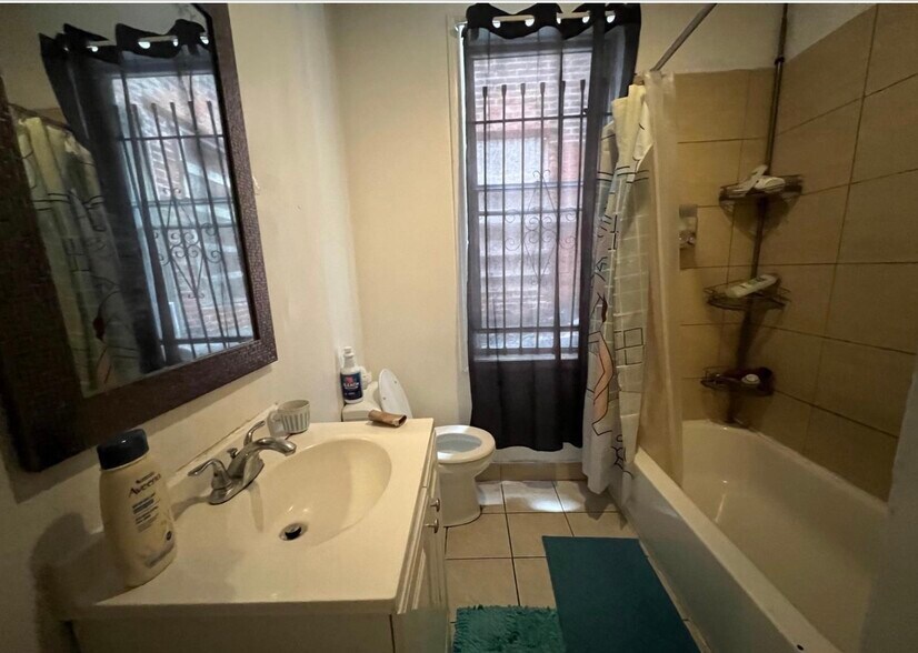 More Photos Of 4118 W Girard Ave, Philadelphia Specialty For Sale