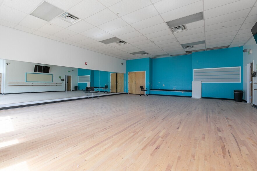 More Photos Of 445 N 700 W, North Salt Lake Warehouse For Sale