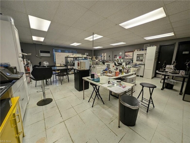 More Photos Of 66 Roosevelt St, Reedy Manufacturing For Sale