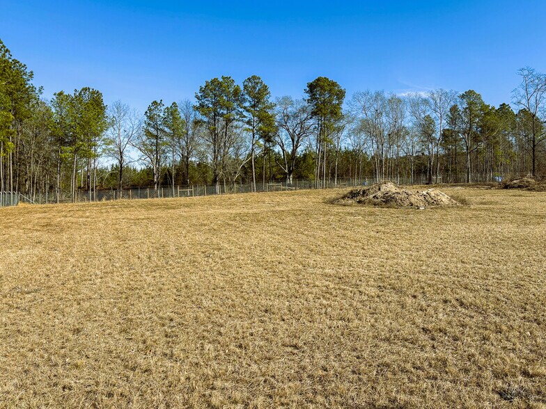 More Photos Of 732 Valley Ridge Rd, Swansea Land For Lease