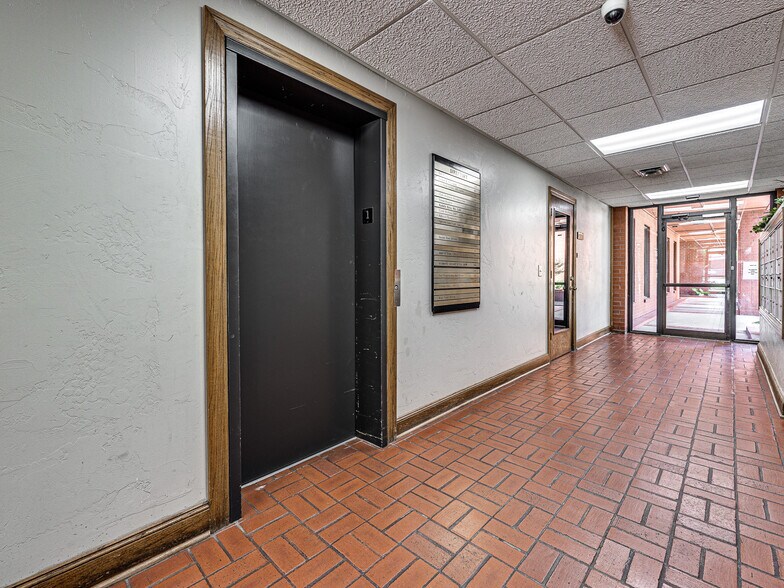 More Photos Of 4900 Richmond Sq, Oklahoma City Medical For Lease