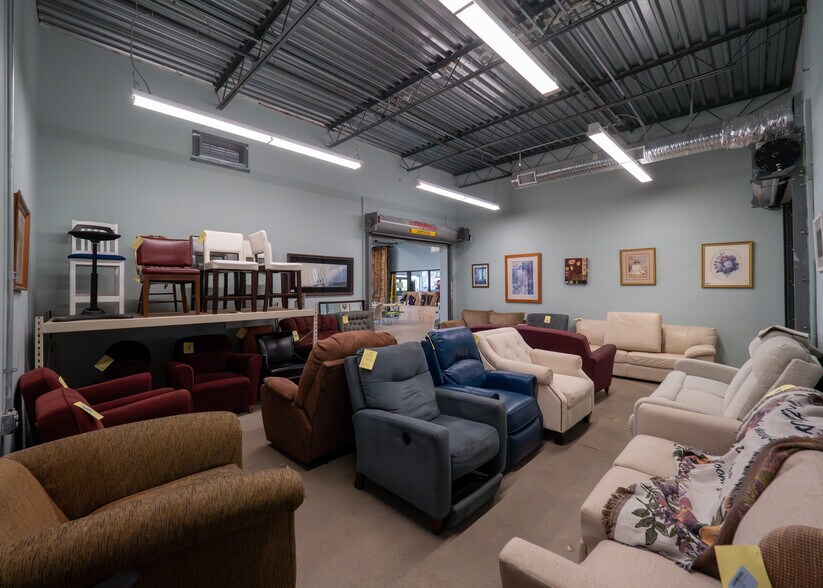 More Photos Of 2555 Bethel Rd, Columbus Freestanding For Lease