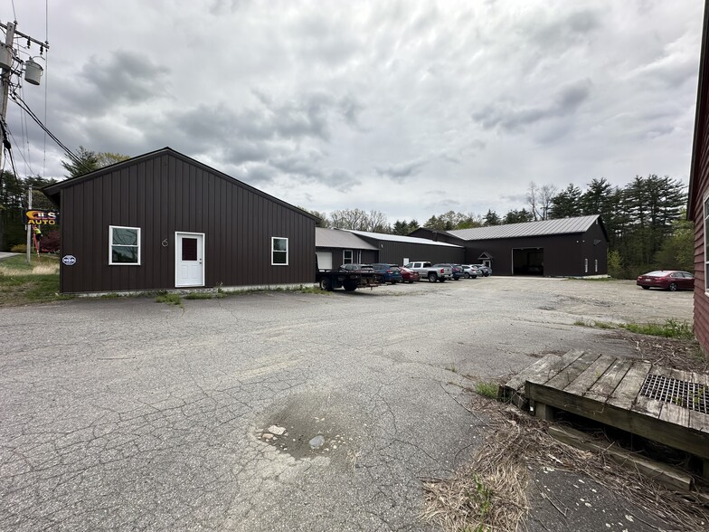 Primary Photo Of 2908 Fort Bridgman Rd, Vernon Auto Salvage Facility For Sale