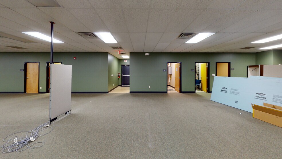 More Photos Of 950 Starvue Dr NW, Cleveland Office For Sale