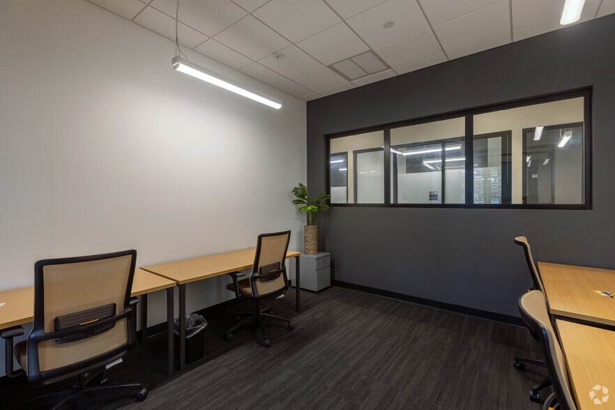 More Photos Of 700 S Rosemary Ave, West Palm Beach Coworking Space