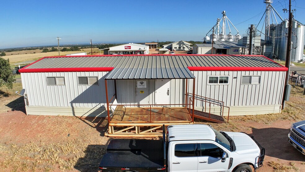 More Photos Of 10961 E Ranch Road 1222, Fredonia Manufacturing For Lease