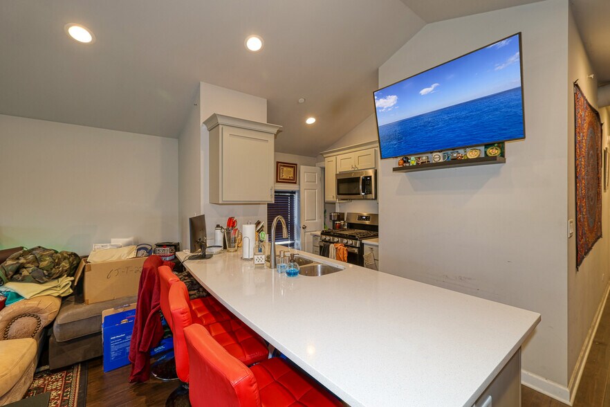 More Photos Of 10 N River St, Batavia Apartments For Sale