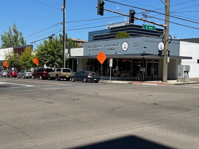 Primary Photo Of 1001-1005 Broadway St, Vancouver Freestanding For Lease