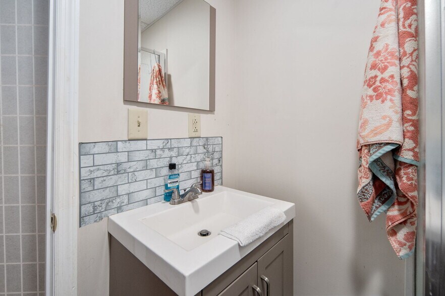 More Photos Of 334 Main St, Middleburgh Apartments For Sale