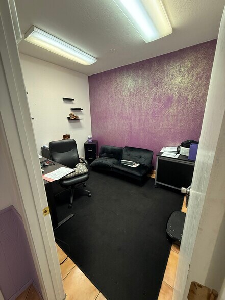 More Photos Of 2980-2982 E Fort Lowell Rd, Tucson Office For Sale