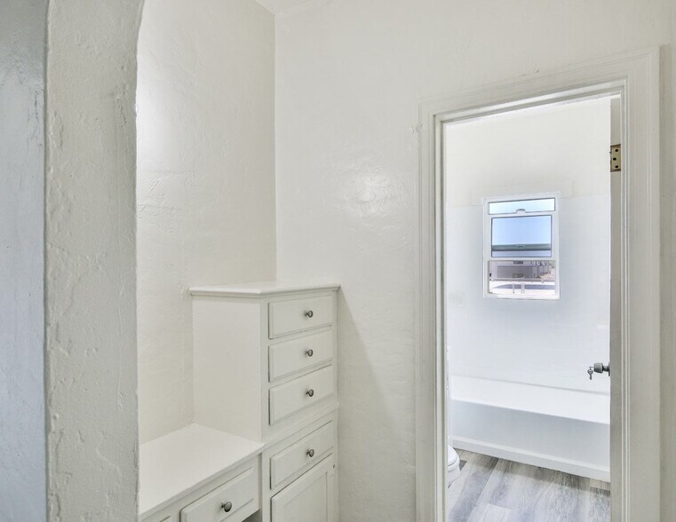 More Photos Of 138 N Soto St, Los Angeles Apartments For Sale