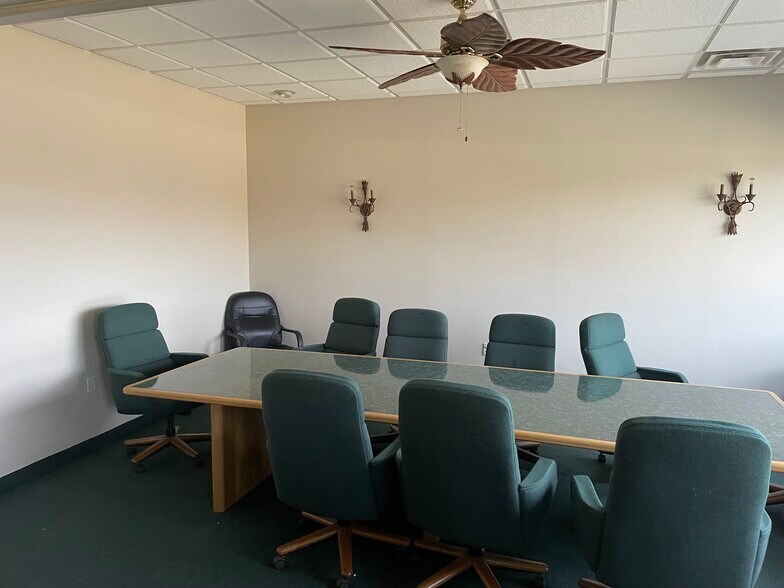 More Photos Of 41800 Executive Dr, Harrison Township Manufacturing For Lease