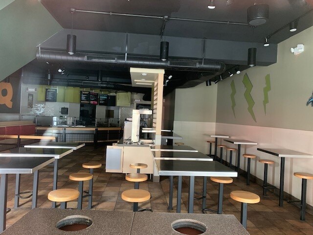 More Photos Of 6332-6336 Guilford Ave, Indianapolis Storefront Retail Office For Lease