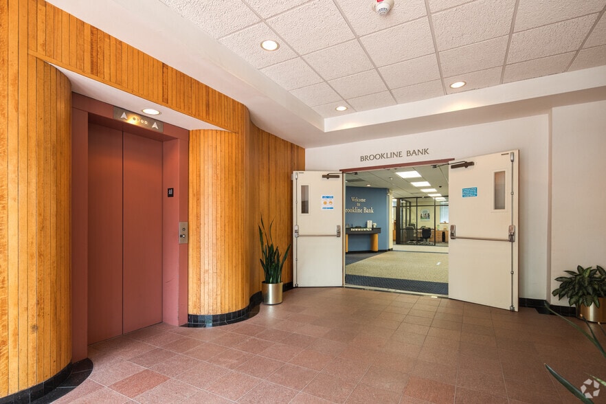 More Photos Of 10 Langley Rd, Newton Office For Sale