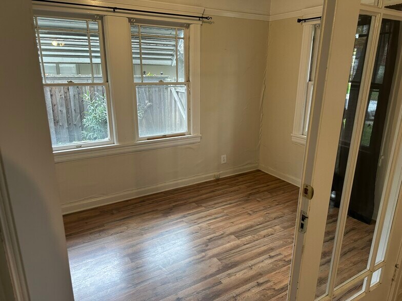 More Photos Of 150 W Stadium Dr, Stockton Apartments For Sale