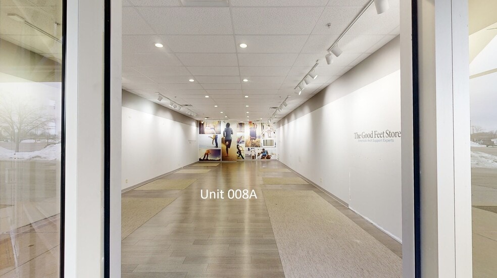 More Photos Of 858 Middle Rd, Bettendorf Unknown For Lease