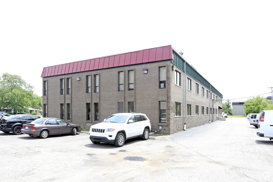 More Photos Of 24001 Southfield Rd, Southfield Office For Lease