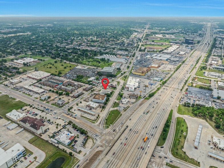 More Photos Of 12036 Airline Dr, Houston Medical For Sale