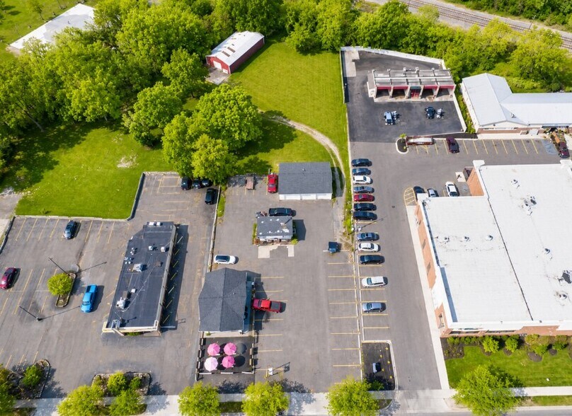 More Photos Of 11320 Saginaw rd, Grand Blanc Storefront For Sale