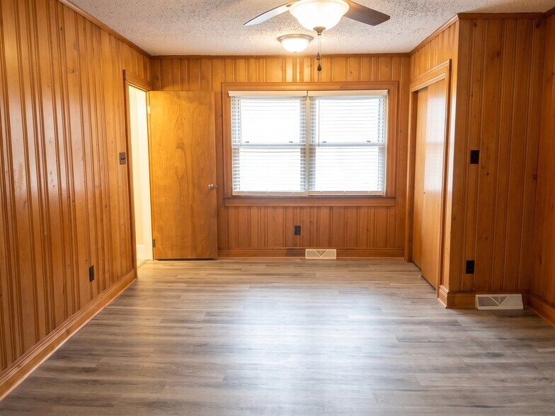 More Photos Of , Lexington Specialty For Sale