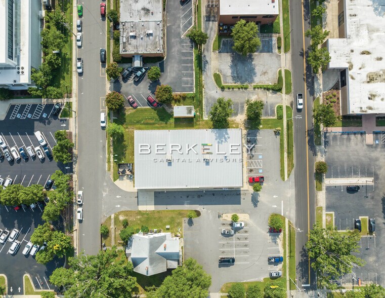 More Photos Of 206 E 7th St, Lumberton Convenience Store For Sale