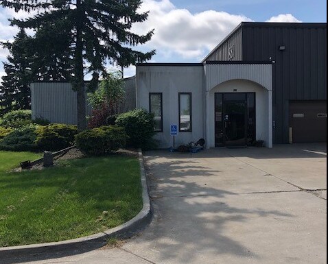 More Photos Of 887 W Liberty St, Medina Manufacturing For Sale