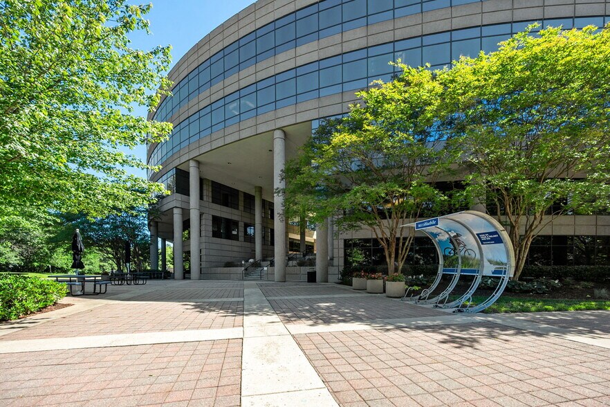 More Photos Of 3975 Fair Ridge Dr, Fairfax Office For Sale