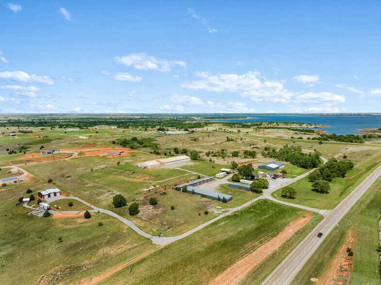 More Photos Of 10277 N 2130 Rd, Foss Convenience Store For Sale