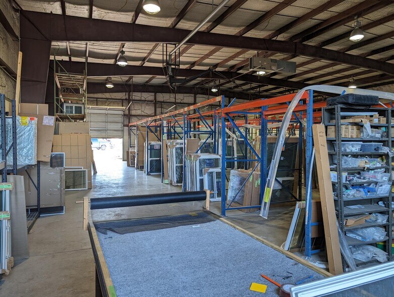 More Photos Of 120 S Tx-340-loop, Waco Service For Lease