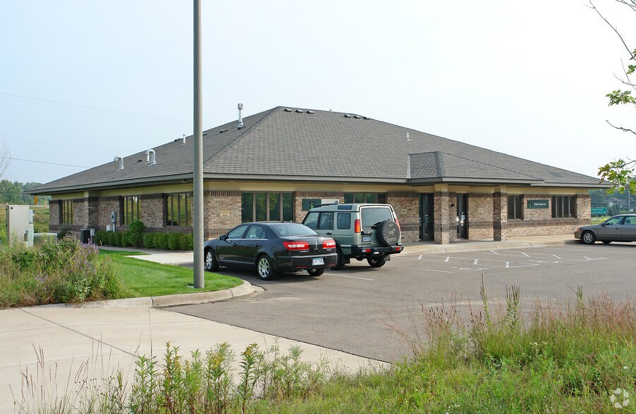 More Photos Of 8951-8957 33rd St N, Lake Elmo Office For Sale