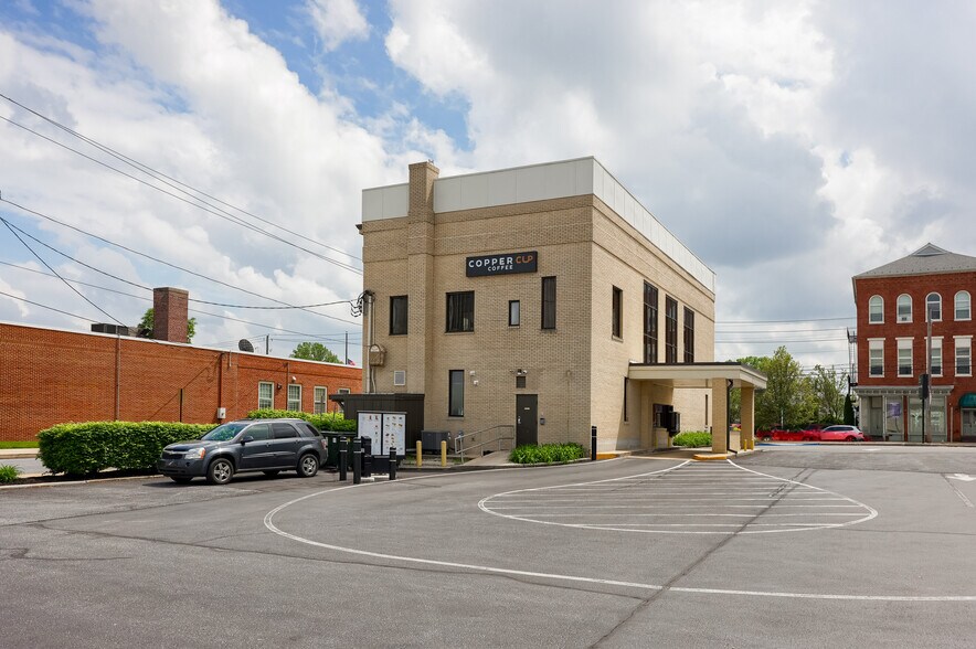 More Photos Of 1-7 W Main St, Mount Joy Bank For Sale